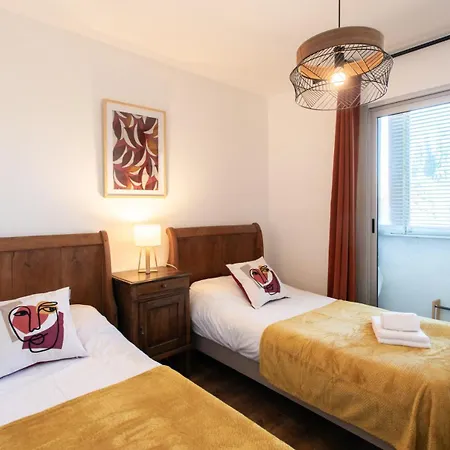 A3 - 2 Bdr Sea View 10 Min - Parking, Pool & Terrace * Antibes