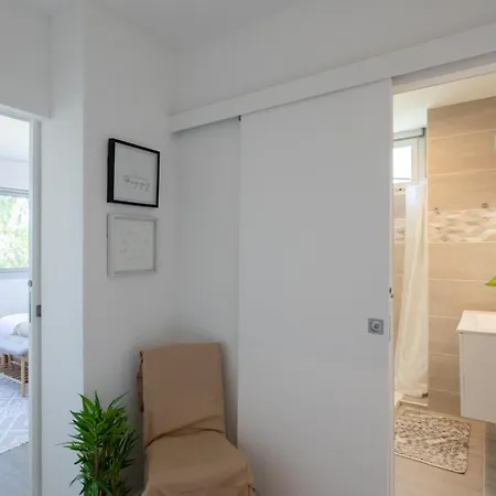 A3 - 2 Bdr Sea View 10 Min - Parking, Pool & Terrace *