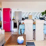 Daire A3 - Staywiz Us -2 Bdr Sea View 10 Min - Parking, Pool & Terrace Antibes