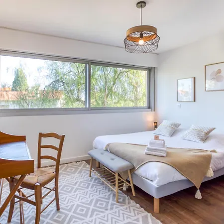 A3 - 2 Bdr Sea View 10 Min - Parking, Pool & Terrace * 앙티브