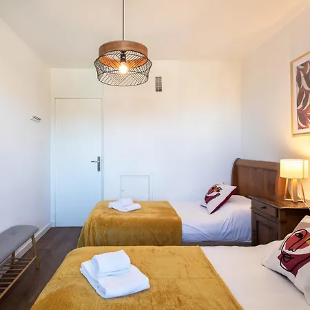 아파트 A3 - 2 Bdr Sea View 10 Min - Parking, Pool & Terrace