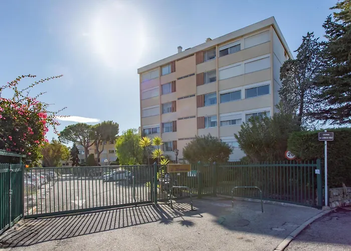 A3 - 2 Bdr Sea View 10 Min - Parking, Pool & Terrace * Antibes
