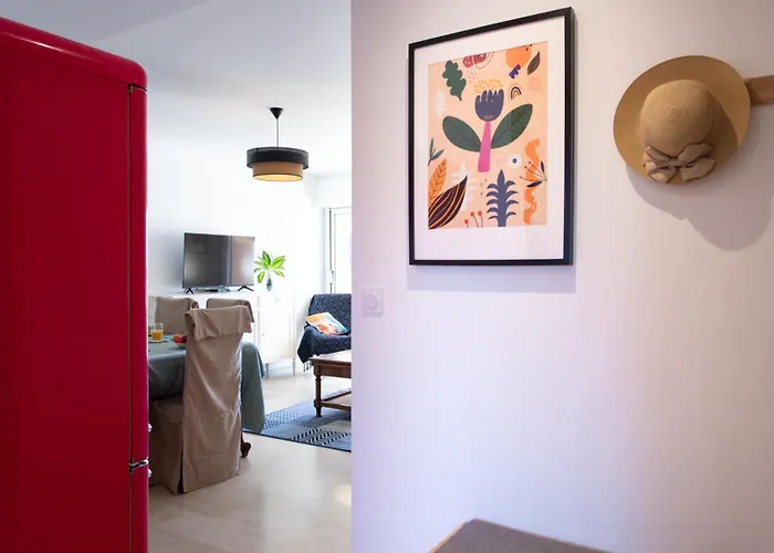 A3 - 2 Bdr Sea View 10 Min - Parking, Pool & Terrace Lejlighed *