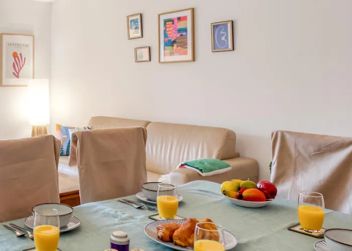 A3 - 2 Bdr Sea View 10 Min - Parking, Pool & Terrace