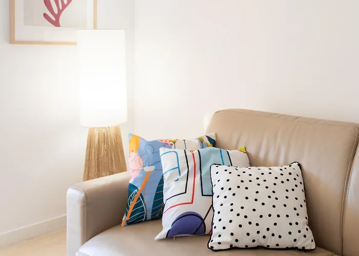 A3 - Staywiz Us -2 Bdr Sea View 10 Min Beach - Parking, Pool & Terrace *